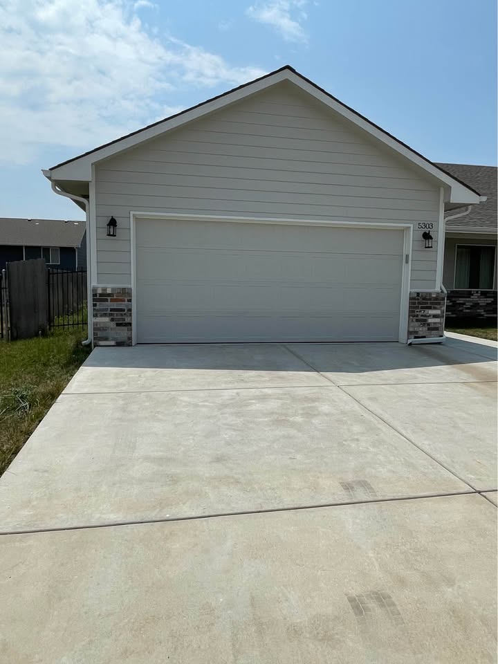 5303 North Toben Court